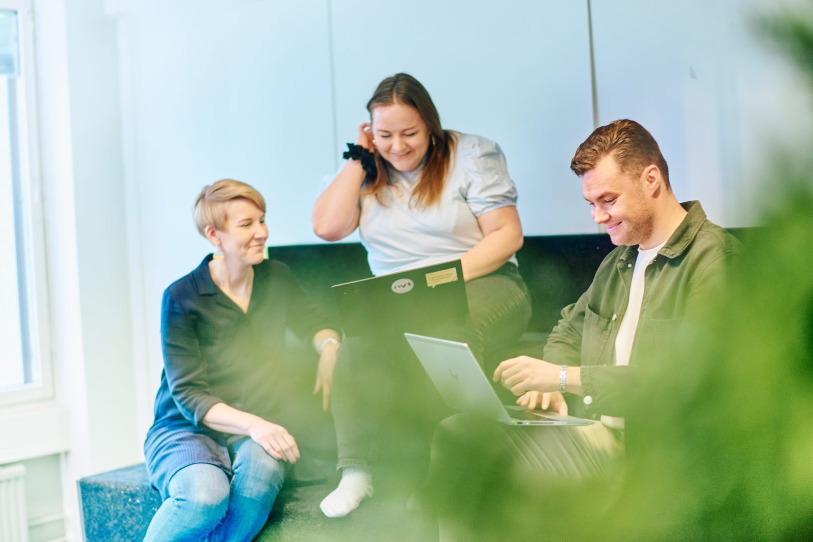 Nuorten yrittäjyys ja talous NYT henkilökuntaa