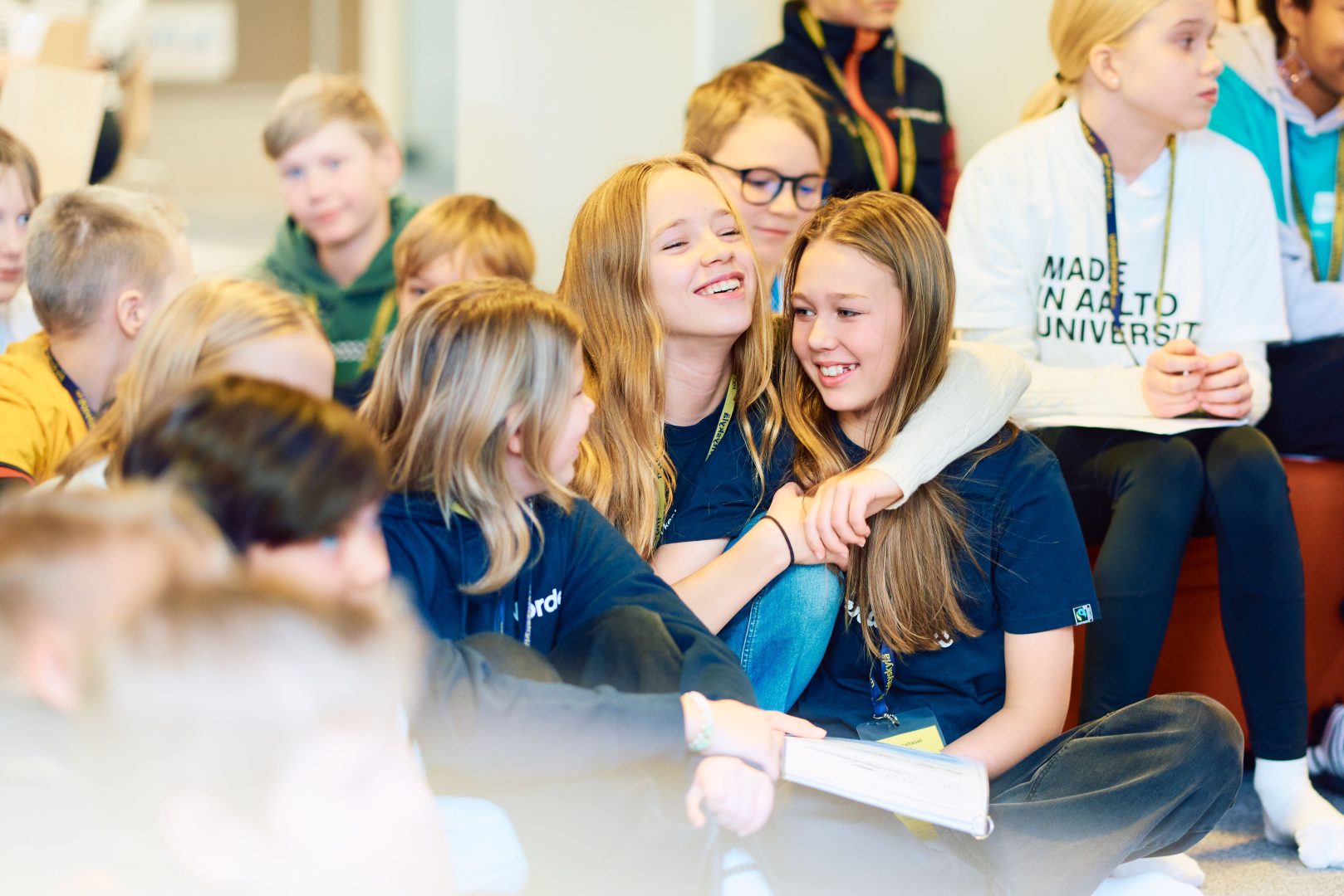 Oppilaita Yrityskylä alakoulu Espoossa